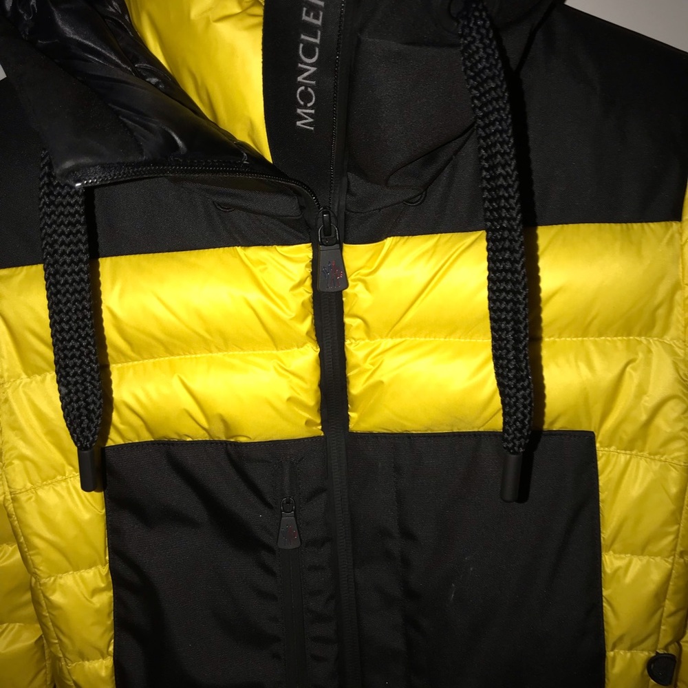 Moncler jacket - Picture 7 of 8